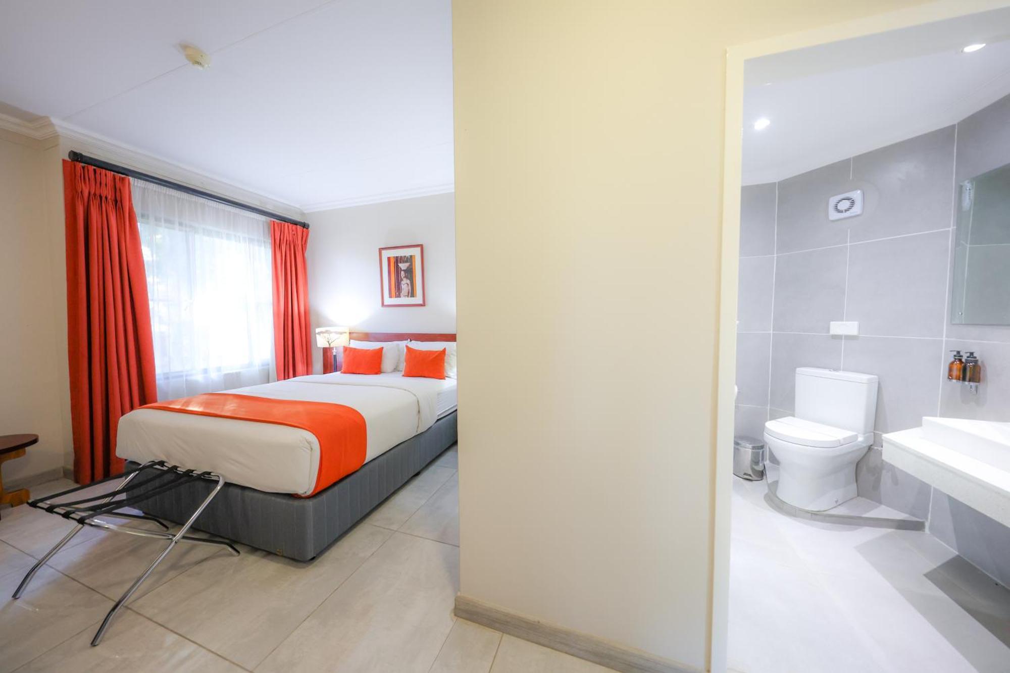 Cresta Botsalo Hotel Palapye Buitenkant foto