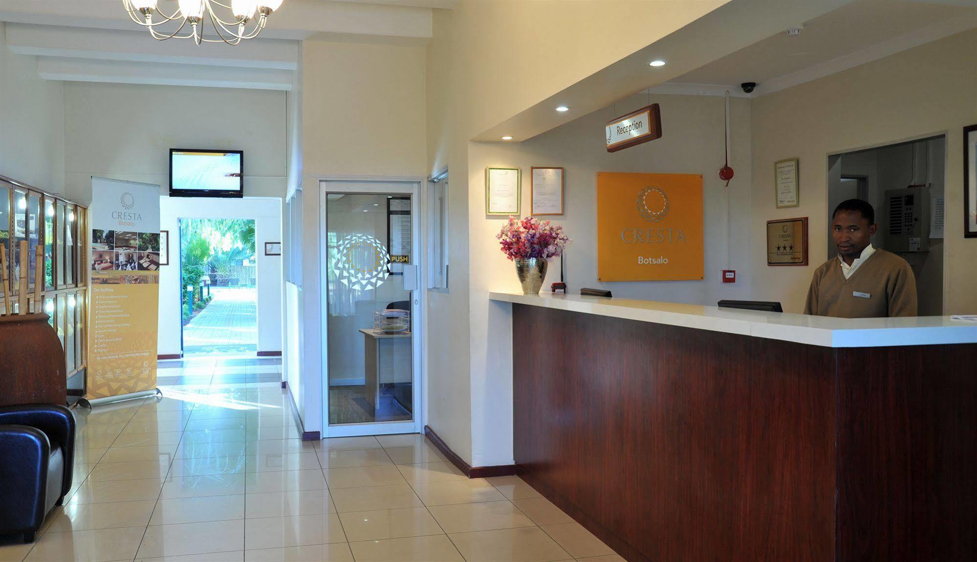 Cresta Botsalo Hotel Palapye Buitenkant foto